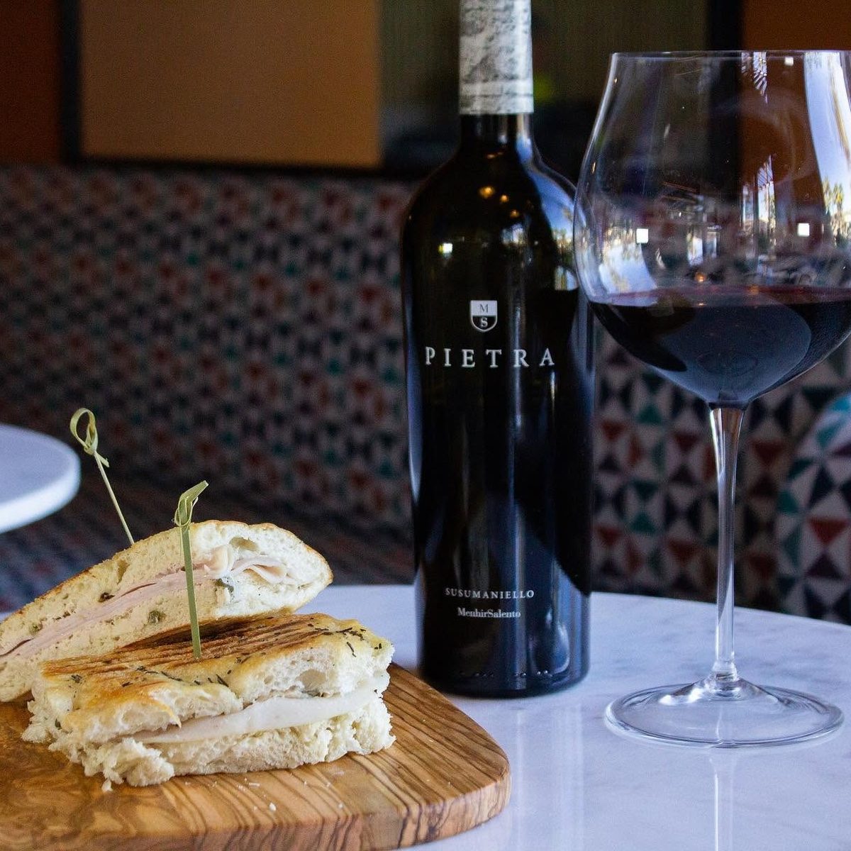 Reserve Your Table with Ease